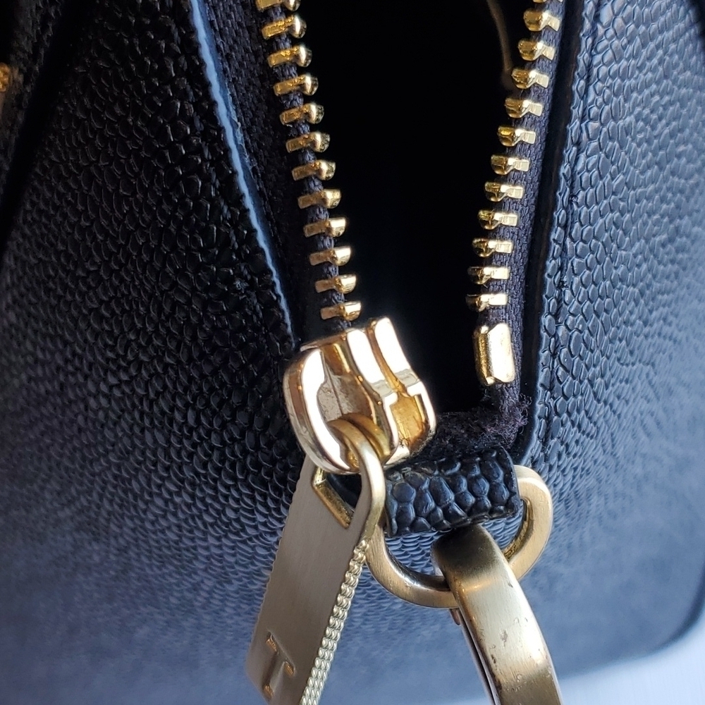 Ted Baker London Black Pebble Leather Janne Bow Purse like new *flaw - Picture 10 of 11